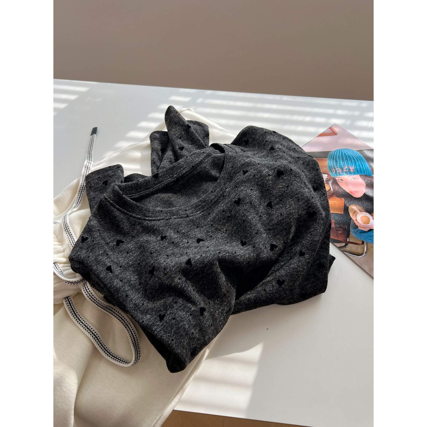 植绒小爱心~软糯复古深灰色圆领长袖T恤女宽松内搭打底衫上衣秋冬,女装/女士精品,T恤,淘宝优惠券,粉丝福利购,淘宝优惠卷