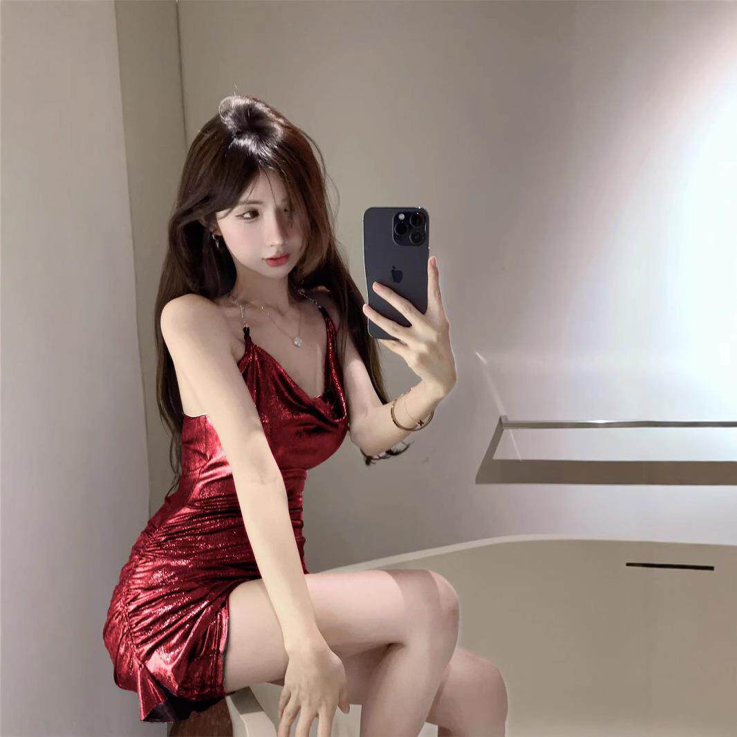 褶皱设计感挂脖露背吊带裙泰式辣妹性感连衣裙酒吧蹦迪包臀短裙女
