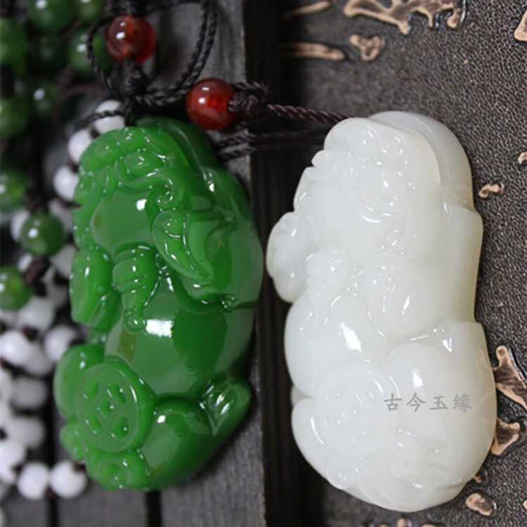 新疆貔貅吊坠招财项链天然和田玉