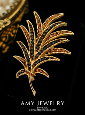 TRIFARI翠法丽满钻华丽金叶胸针书本款｜Amy Vintage西洋古董首饰