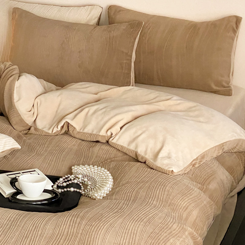 侘寂风丨牛奶绒床上四件套