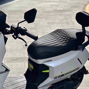 小牛F400T电动车一体坐垫改装  f400t直上复古带灯加厚防水大座包