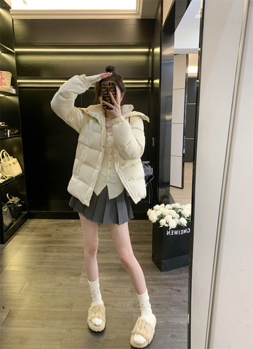 哈尔滨羽绒服男女90绒白色短款