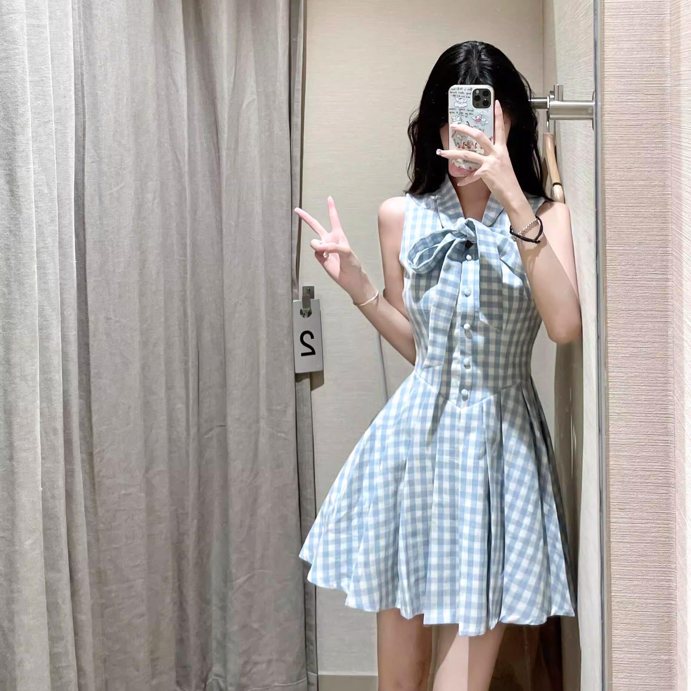 法式甜美蓝色无袖格子连