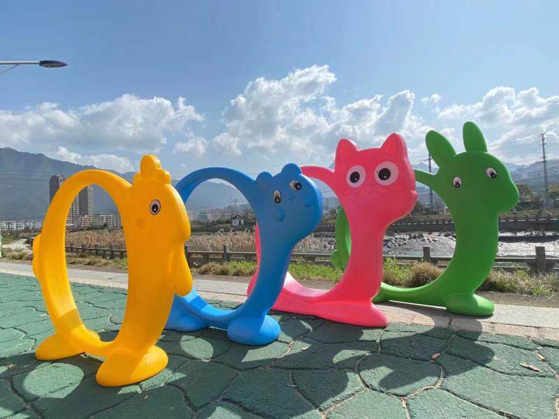 幼儿园卡通造型儿童钻洞拱门室内外塑料游戏幼儿玩具益智户外钻圈
