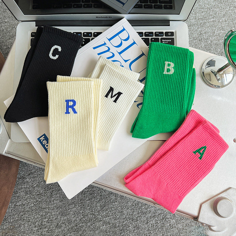匹克企鹅袜子女中筒袜春秋纯棉个性字母外穿运动ins潮网红百搭街