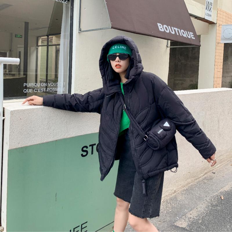 2024冬季新款短款羽绒连帽外套