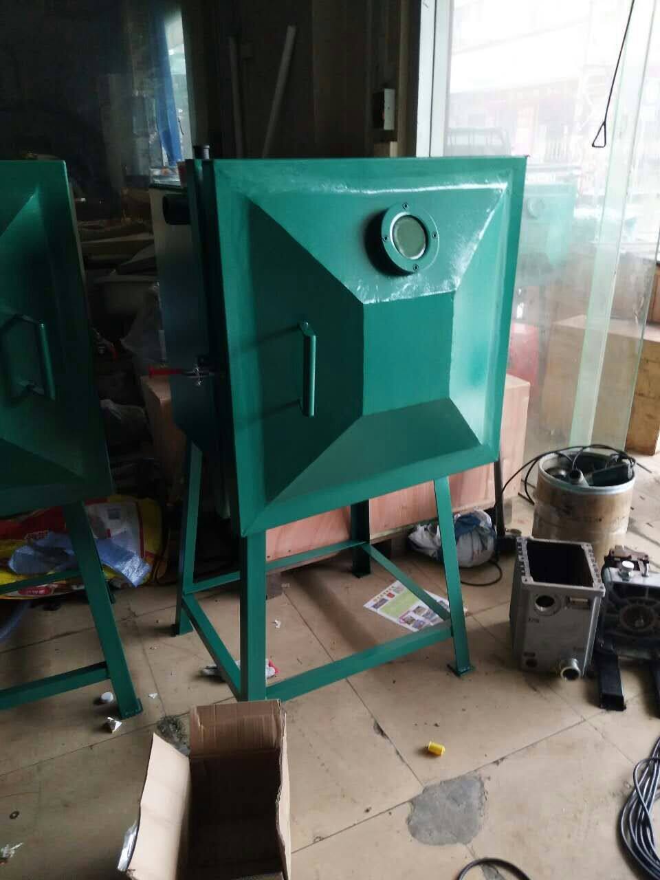 600真空箱配2x-15消泡机
