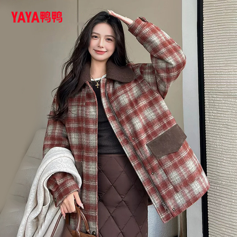 鸭鸭中长款轻薄羽绒服女复古格纹翻领收腰显瘦毛呢冬季保暖外套女
