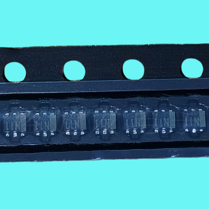 EMN11T2R开关管80V300mA丝印N11