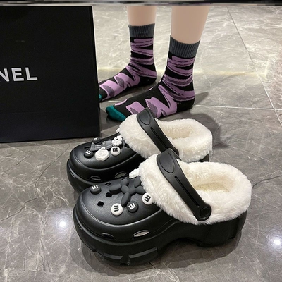 洞洞鞋女款2025新款冬冬季外穿