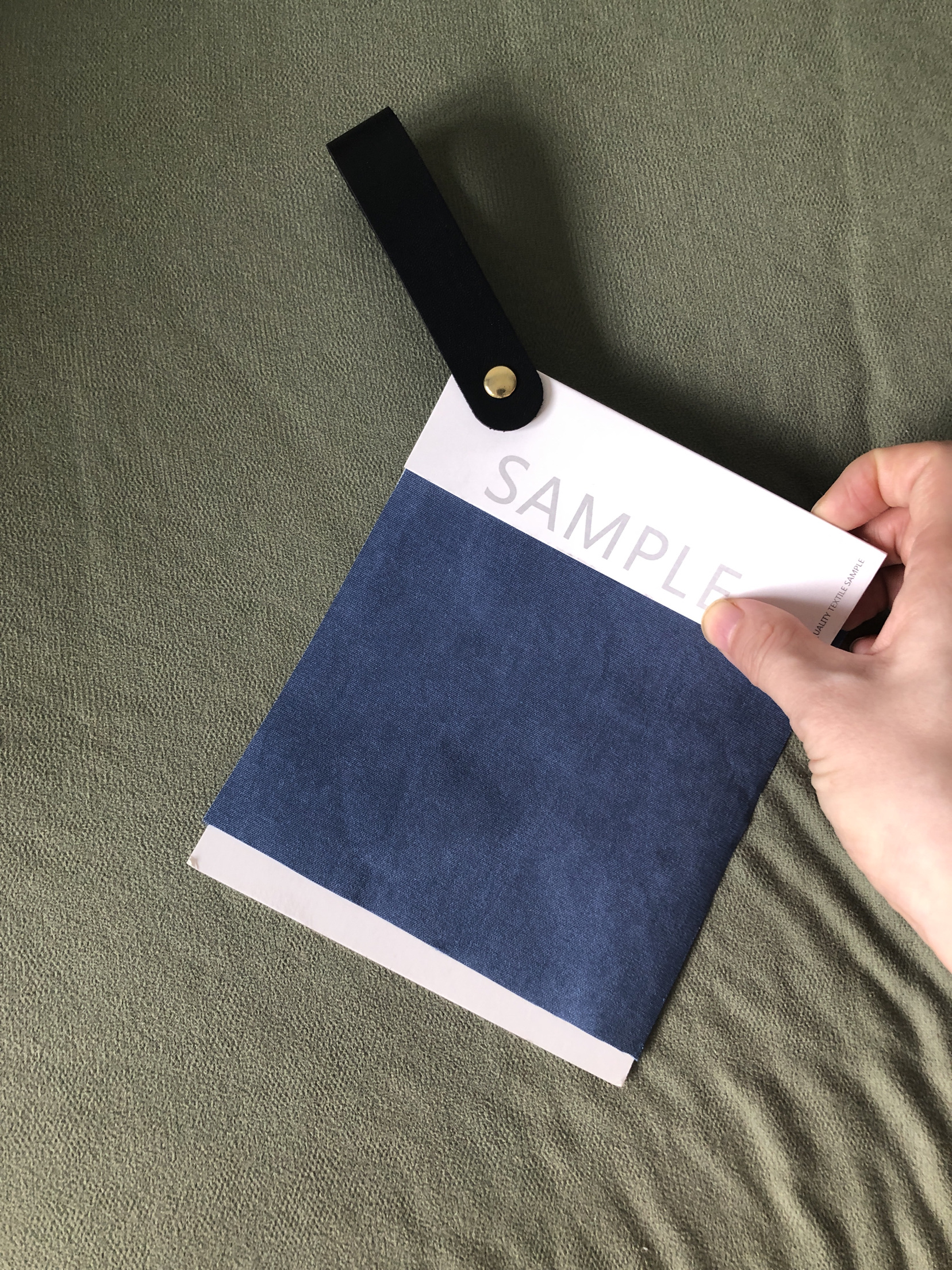 黑色皮带携带面料样卡皮革色卡膜样卡丰乔工贸出品