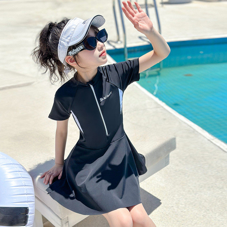 超好看女童泳衣高级感防凸点2026新款儿童女10到12岁女孩高颜值