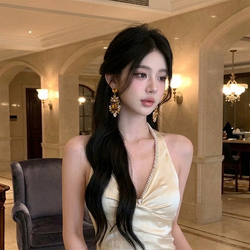 周幼琳富家千金轻奢大耳环女无耳洞耳夹古早锆石耳钉长款夸张耳饰