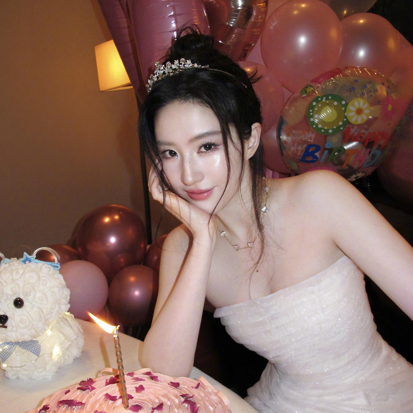 刘亦菲同款公主王冠女神水晶皇冠轻奢满钻发箍生日宴会拍照头饰