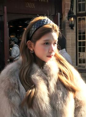 钟楚曦同款黑色格纹皮质发箍女高颅顶小香风气质法式头饰头箍日常