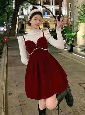 吊带连衣裙套装女装春秋2026新款法式洋气设计感赫本风裙子两件套