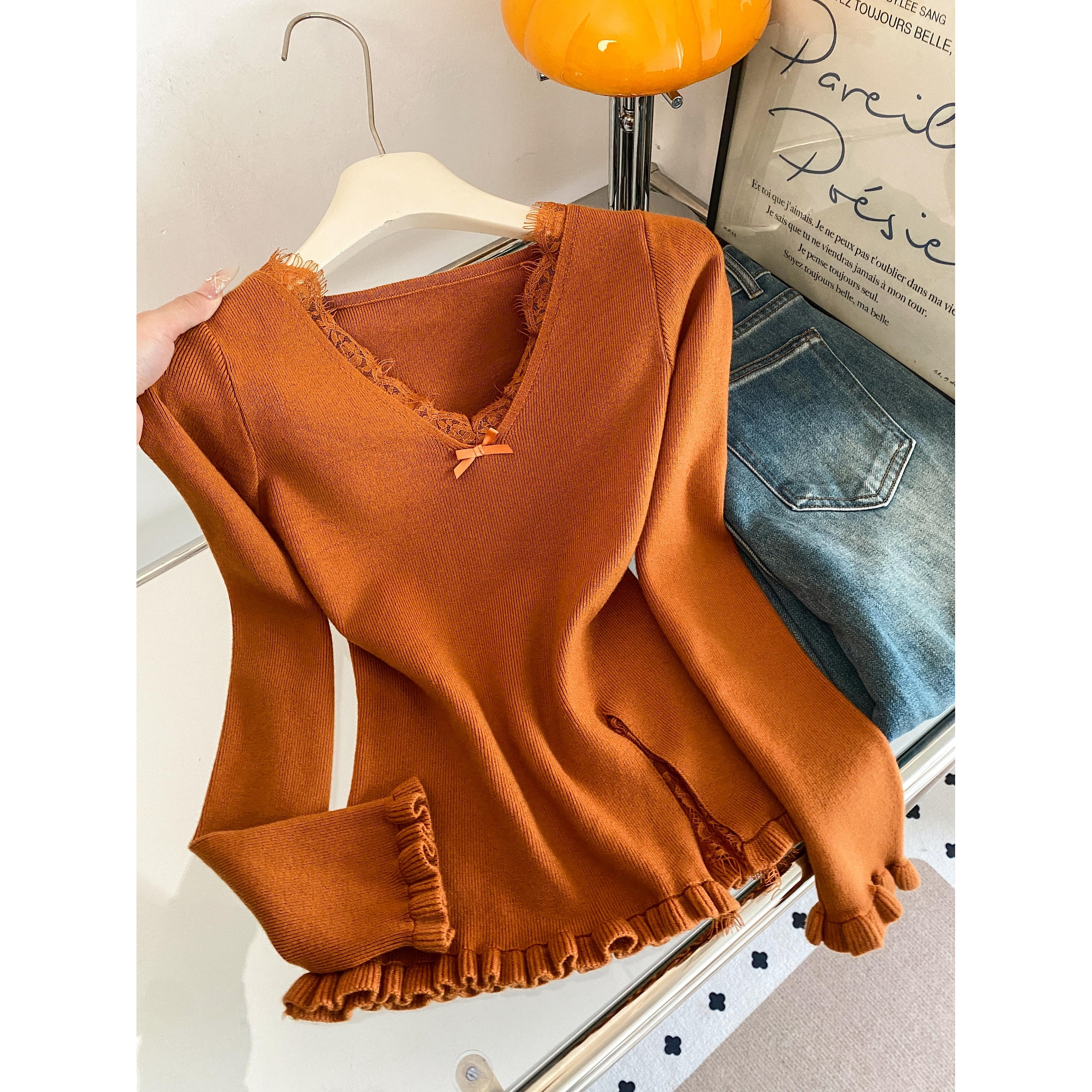 【赠运费险】蕾丝拼接开叉上衣