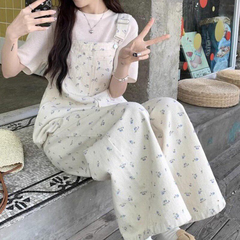 复古碎花牛仔背带裤女2024新款韩系减龄宽松阔腿裤高腰直筒长裤子
