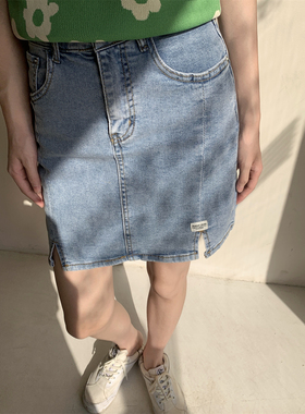 LXLILIUM 蓝色下摆两侧开叉牛仔短裙 05/12 AM10:00