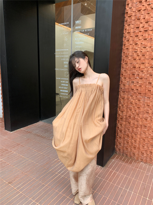 秋叶色亮丝天丝吊带裙