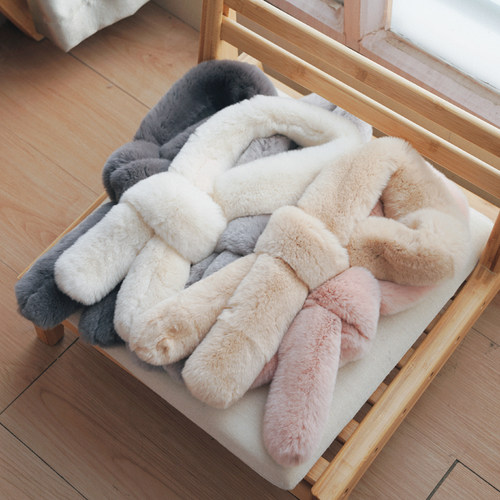 御皮坊真獭兔纯色简约百搭围巾