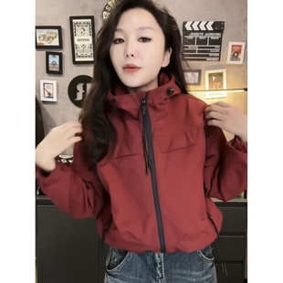 工装夹棉冲锋衣女秋冬短款韩版2025新款连帽加厚外套显瘦洋气百搭