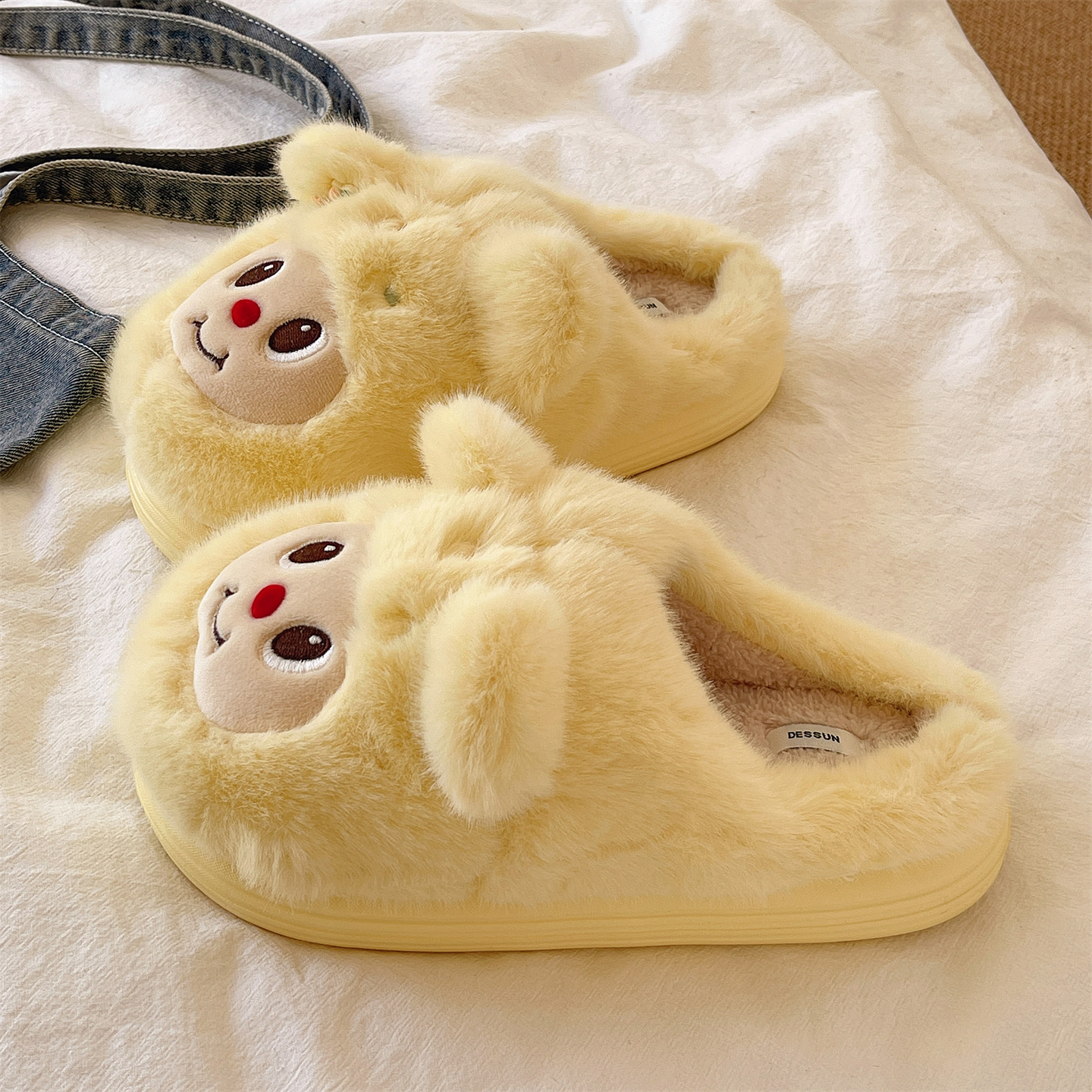 可爱黄油小熊棉拖鞋女冬季学生居家室内毛绒保暖防滑厚底毛毛拖鞋