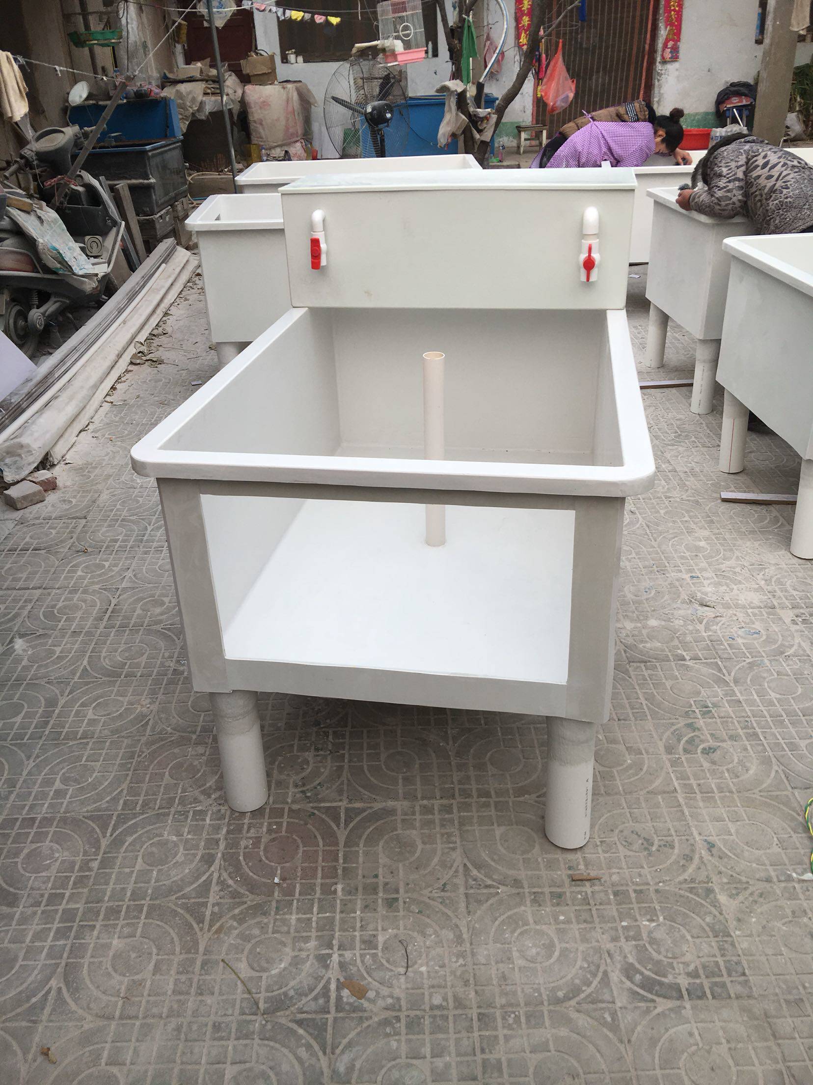 定做玻璃钢轻体鱼缸兰寿锦鲤金鱼观赏鱼池冷水鱼支持定做