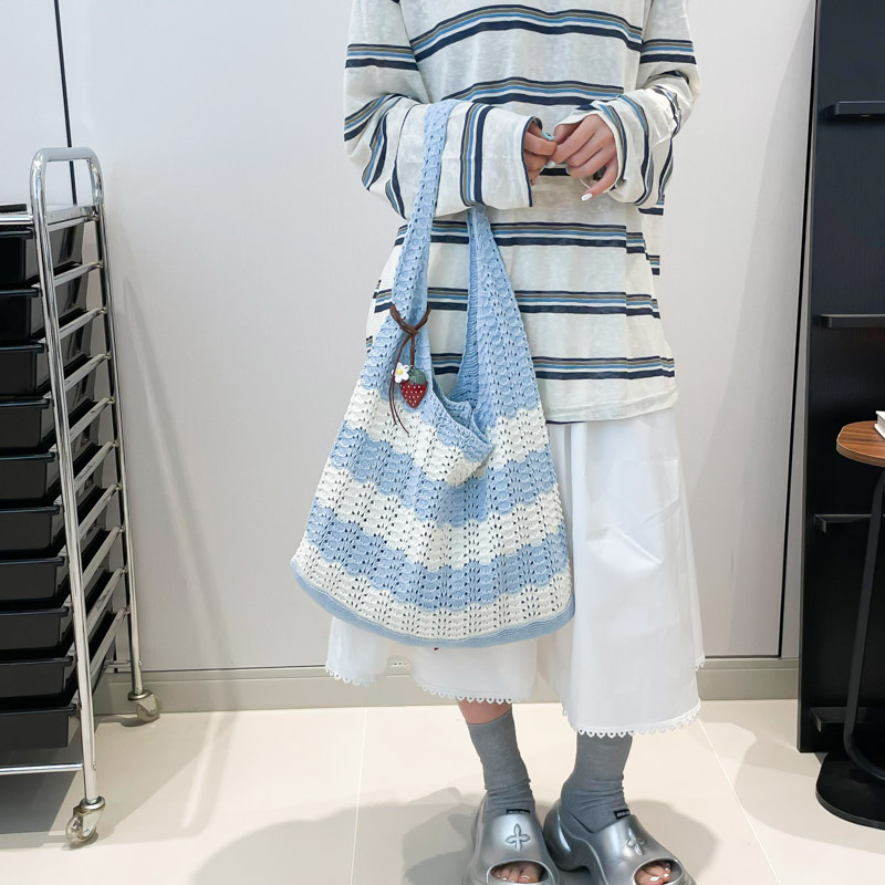 编织包2025新款条纹针织包女大容量韩系松弛感通勤包上班托特包潮