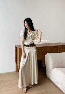 2026夏季新款时尚套装女配腰带不规则荡领短袖上衣+半身裙三件套