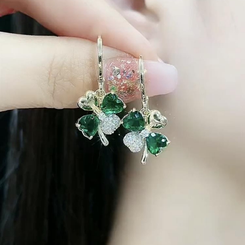 奥特莱斯金色绿色四叶花银耳钉