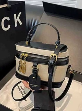 GQ-8865-黑色轻奢女士小众经典款包