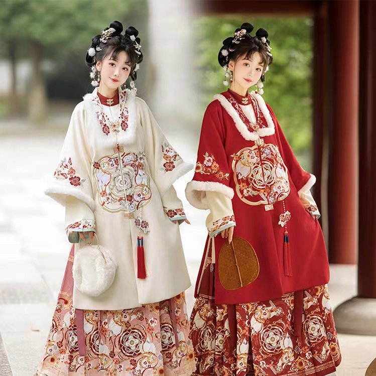 出租团龙禧明制汉服女重工合领刺绣长袄马面裙冬加绒拜年服日常