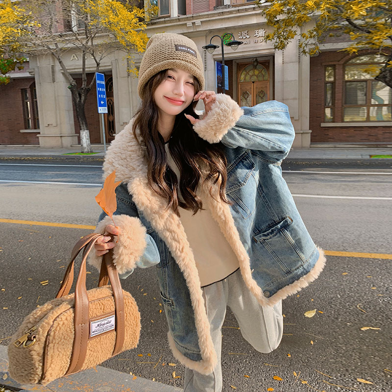 羊羔毛复古牛仔派克服外套女冬季新款设计感炸街加厚加绒短款棉服