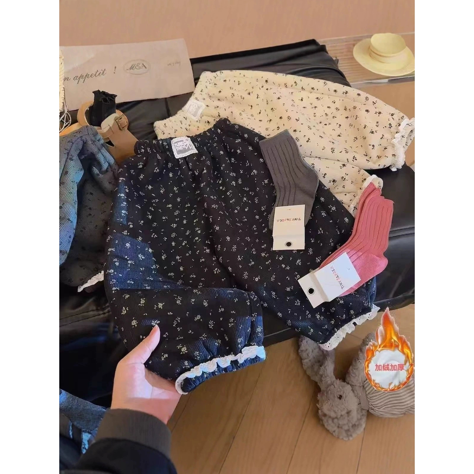 儿童加绒卫裤女童秋冬季韩系碎花休闲裤女宝百搭灯笼裤校园神裤子