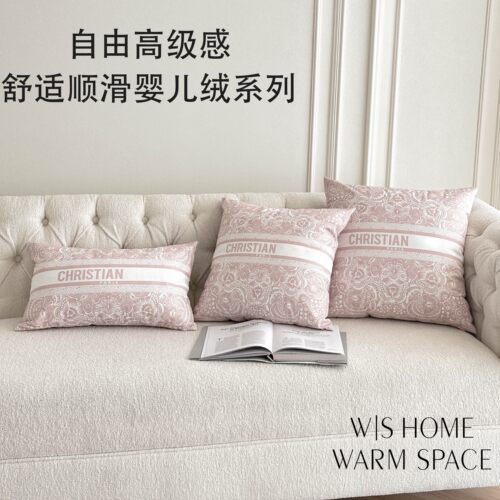 高颜值大牌轻奢抱枕床头沙发