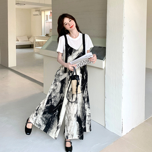 宽松休闲慵懒风吊带连体裤T恤两件套女夏季复古水墨画背带阔腿裤图片