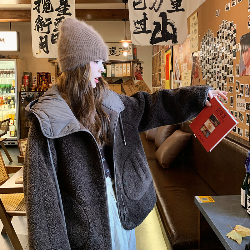 咖色复古连帽羊羔毛短外套女冬新款皮毛一体小个子保暖加厚棉衣,女装棉衣/棉服,2C007