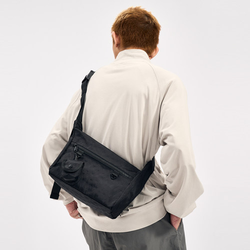 日系休闲多功能斜挎包男女