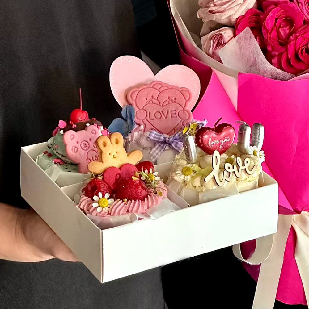 小熊蛋糕装饰木质LOVE爱心饼干生日情人节礼物粉色插牌,节庆用品/礼品,蛋糕/烘焙装饰用品,淘宝优惠券,粉丝福利购,淘宝优惠卷