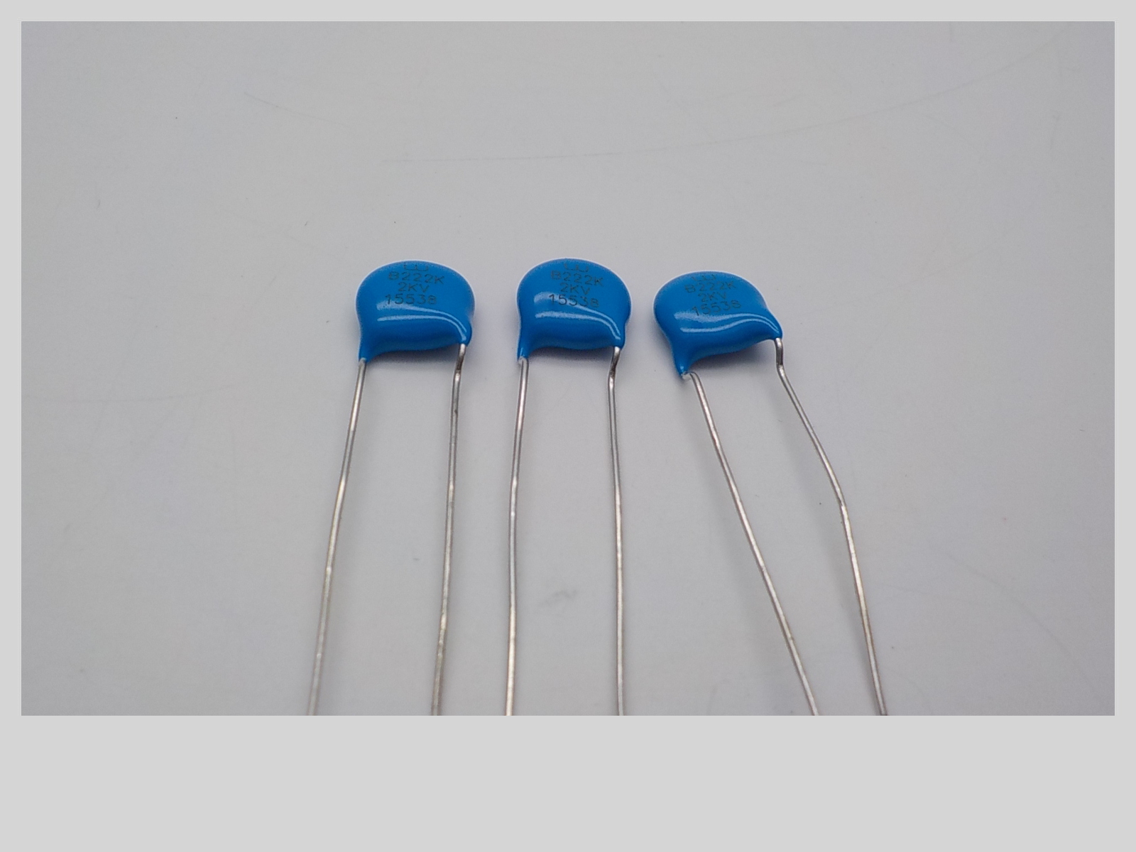 （100个）高压瓷片电容器 222K 222M 2KV 2200PF