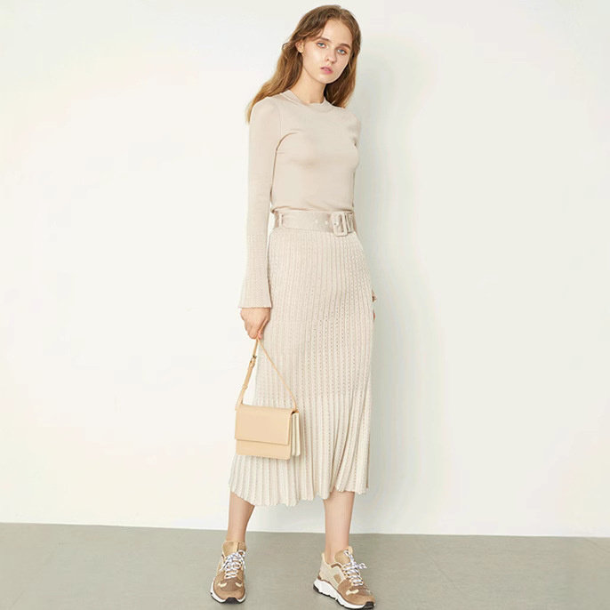 S家喇叭袖圆领修身针织衫+高腰针织鱼尾半身裙