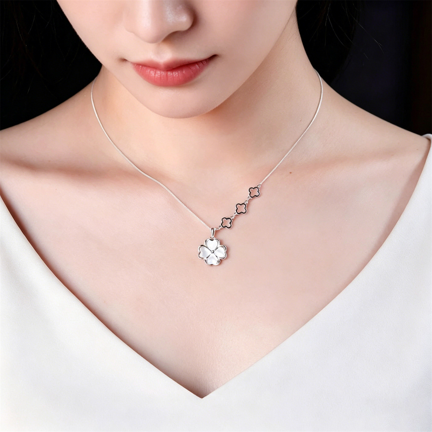 幸运四叶草项链女2026新款高级感轻奢小众s999纯银锁骨链足银颈链