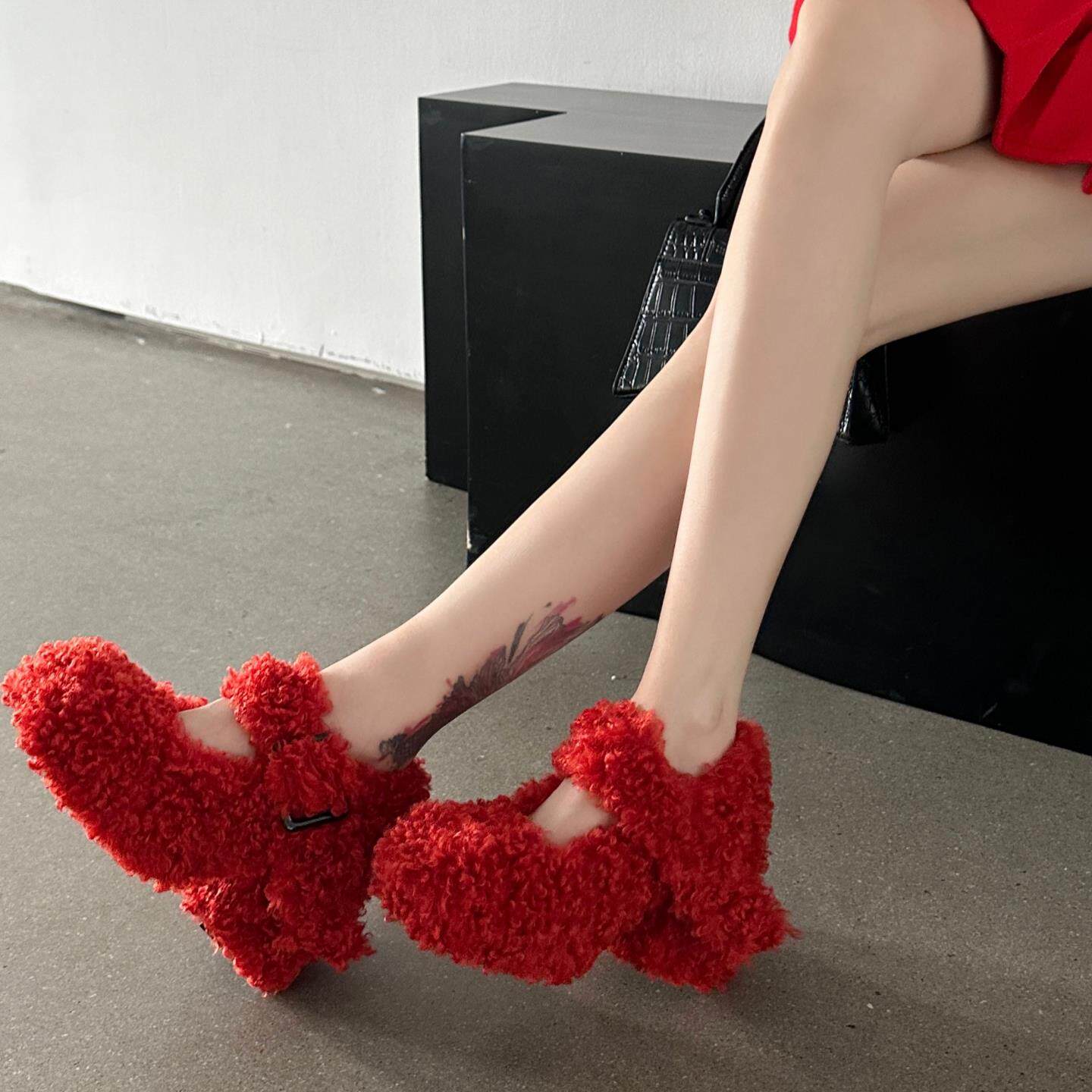 DIAIRIZ红色毛毛鞋女冬
