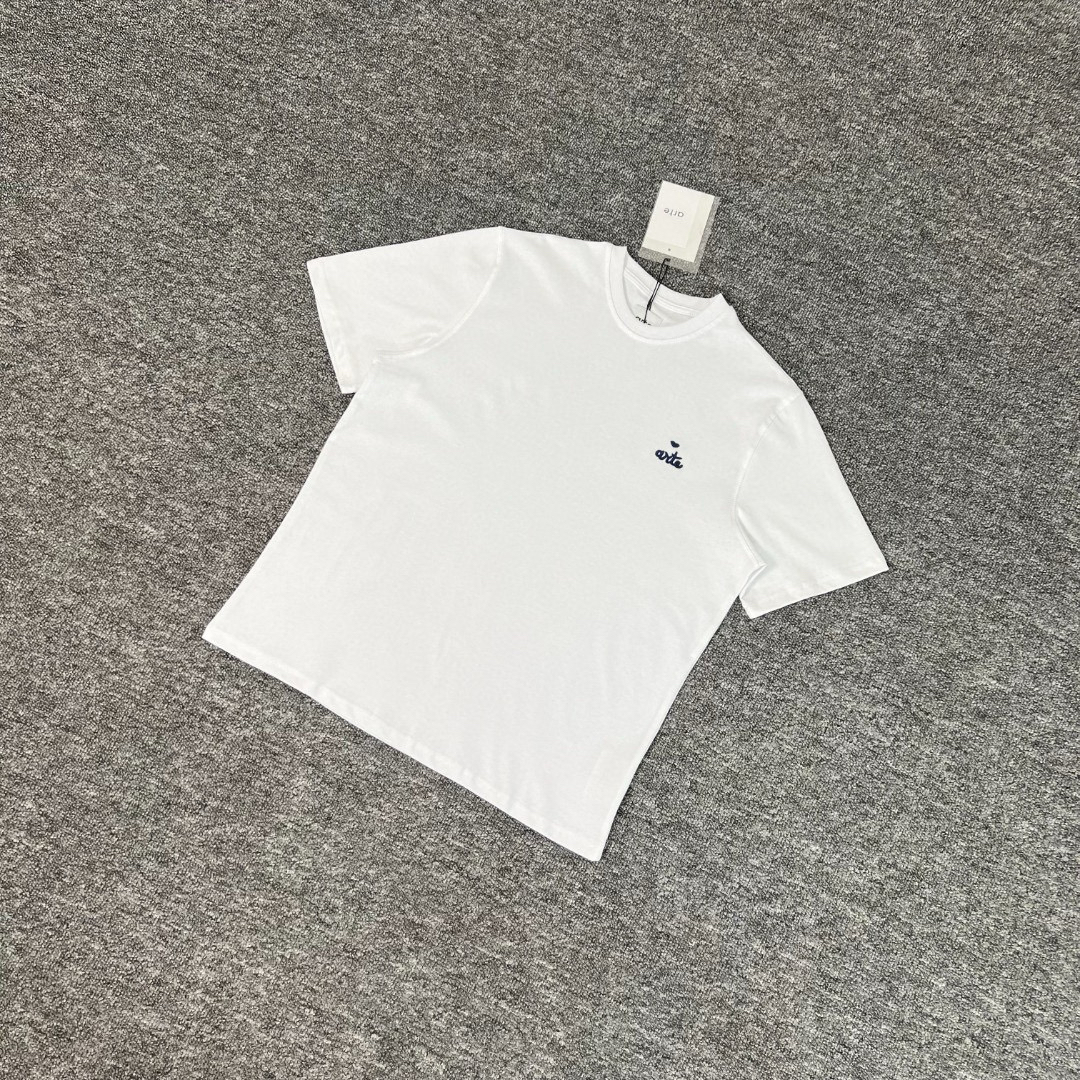 thumbnail for Arte Heart Logo embroidery T-shirt with short sleeves