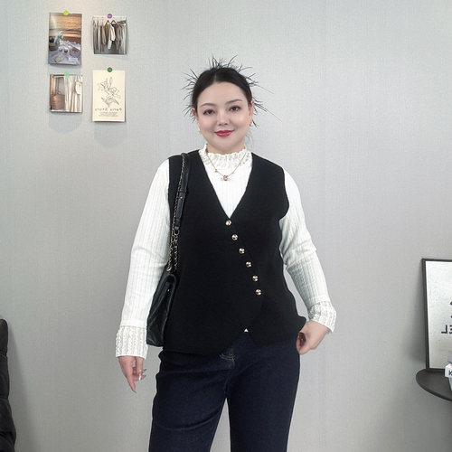 斜纽扣针织马甲女秋V领开衫外套