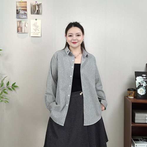 大码猫咪刺绣条纹衬衫女长袖衬衣
