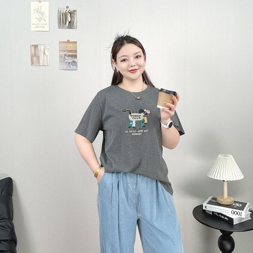 大码小马刺绣短袖T恤女正肩上衣
