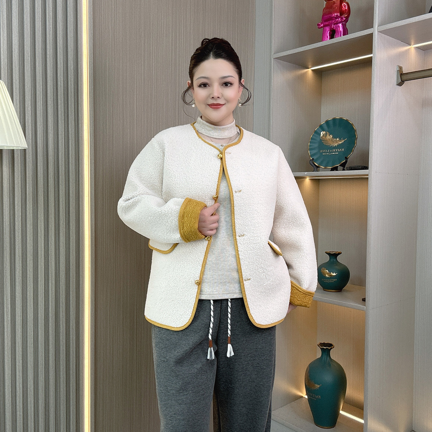 颗粒绒加厚保暖外套胖mm冬季新款洋气遮肚子上衣显瘦百搭大码女装,女装/女士精品,常规大码外套,淘宝优惠券,粉丝福利购,淘宝优惠卷